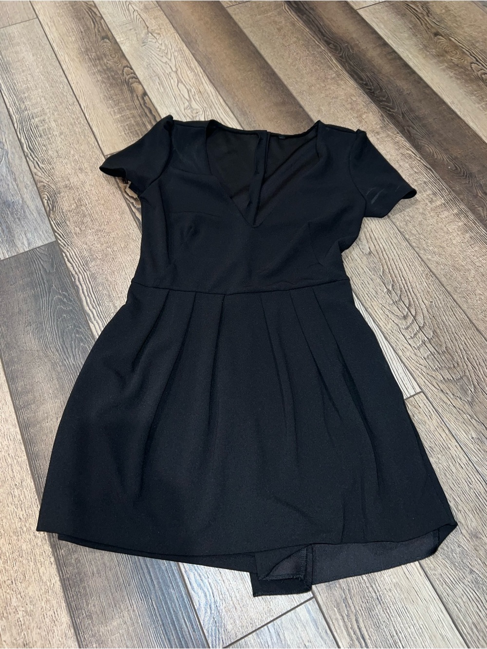 Classic Black Short Sleeve V-Neck Dress